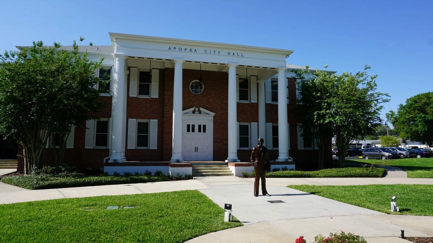 Apopka commercial buildings and growing community served by Janstar cleaning services